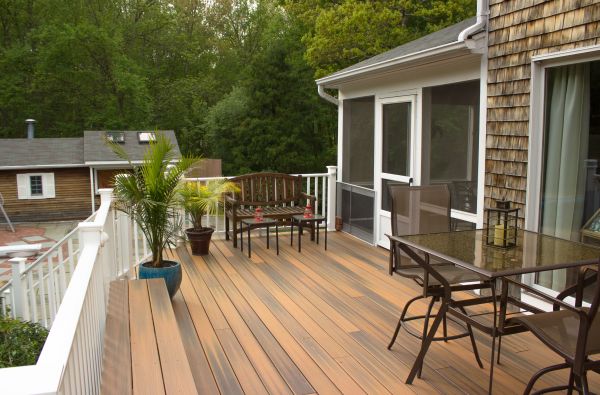 Decking Service in Thousand Oaks