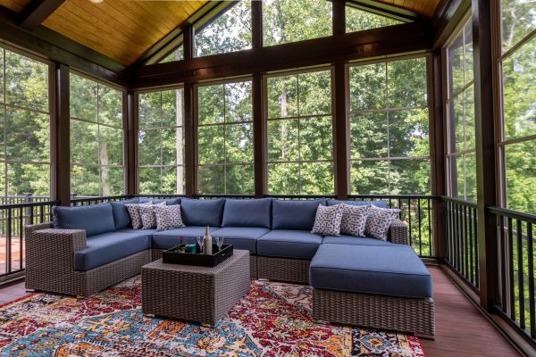 Cost of Enclosed Deck Installation in Thousand Oaks