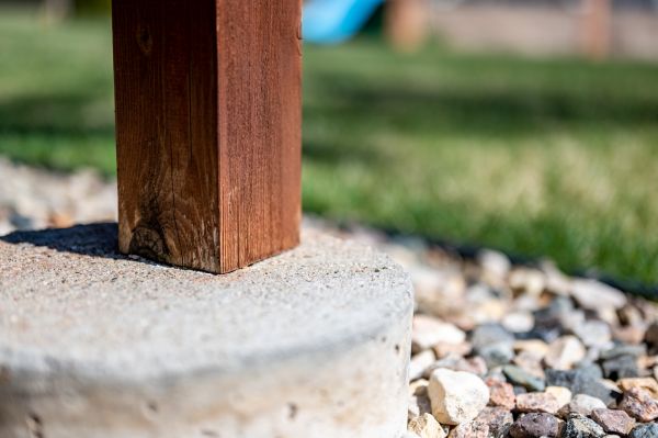 Cost of Deck Footing Replacement in Thousand Oaks