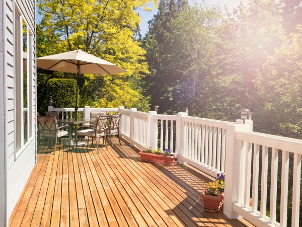 Cost of Cedar Deck Installation in Thousand Oaks